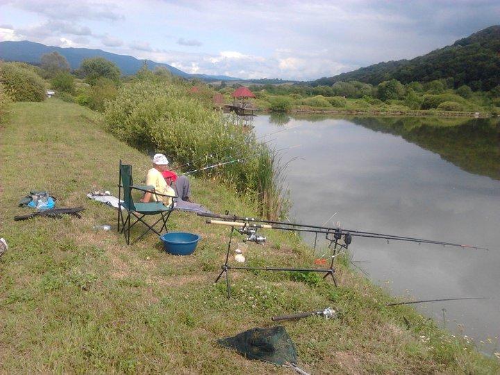 pescuit - 2520192295049170906921389170n.jpg